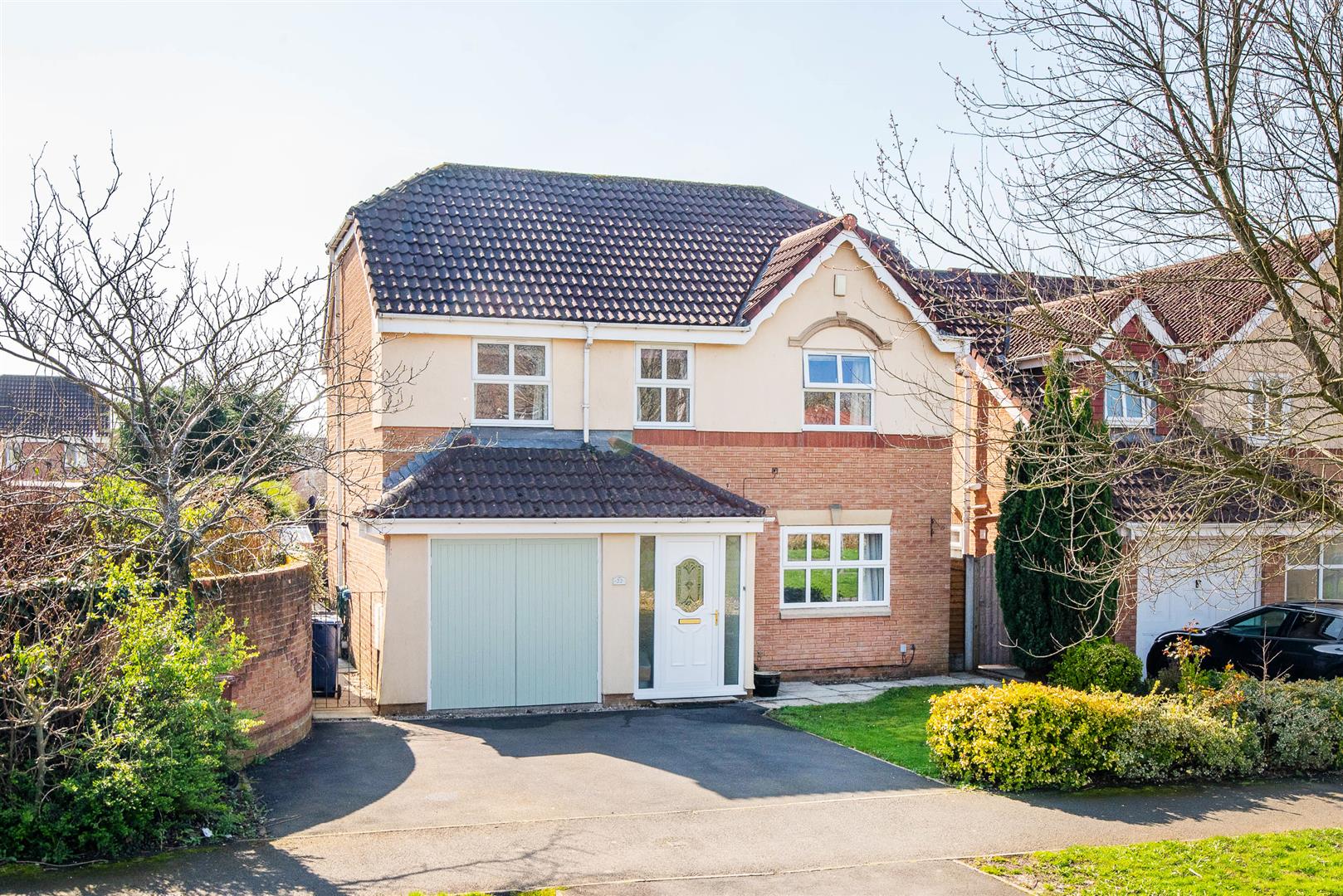 5 bed property in Holland House Road, Preston